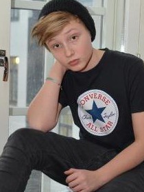 Isac Elliot 