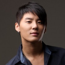 金俊秀 细亚俊秀