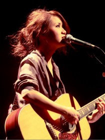 卢凯彤 Ellen、阿妹