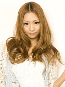 壱岐尾彩花 Ayak Aikio,イキオアヤカ