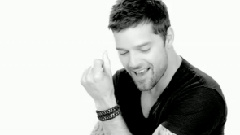 Ricky Martin - The Best Thing About Me Is You