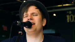 Fall Out Boy - My Songs Know What You Did In The Dark(Light Em Up)