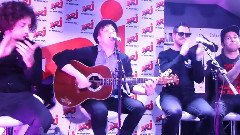 Fall Out Boy - My Songs Know What You Did In The Dark(Light Em Up)