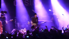 Fall Out Boy - My Songs Know What You Did In The Dark(Light Em Up)