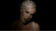 Pink - Sober 中英字幕(喵呜字幕组)