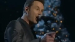 Little Big Town - Santa Claus Is Back In Town