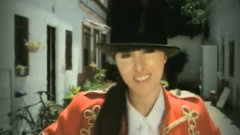 Nelly Furtado - Bajo Otra Luz