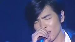 萧敬腾,黄小琥 - 是否 & Love Is Over