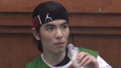 萧敬腾 - 打球被撞到胸口