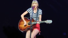 Taylor Swift - Sparks Fly