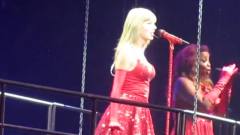 Taylor Swift - You Belong With Me