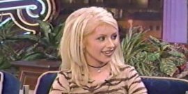 Christina Aguilera - Genie In A Bottle