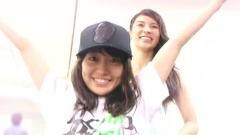 卒業公演直後 秋元に大島が(AKB映像センター)