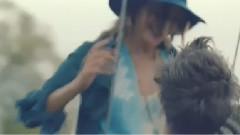 Avril Lavigne - Falling Fast