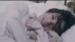 Alizee - La Guerre En Dentelles