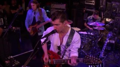 Arctic Monkeys - Do I Wanna Know