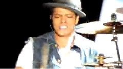 Bruno Mars - 架子鼓表演