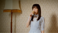 ワンダ 金のラテ CM