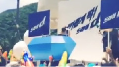 G-Dragon(BigBang) - Dry D Water Fight