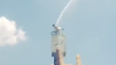 G-Dragon(BigBang) - Dry D Water Fight