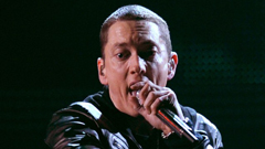 Eminem,Dr. Dre - I Need A Doctor