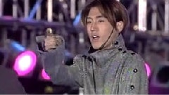 我的嘴唇像温暖的咖啡