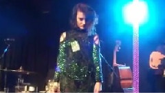 Ren Harvieu - Twist The Knife