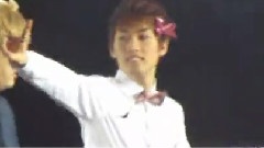 水中舞蹈的李赫宰