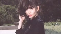 小嶋陽菜毕业前大泄性感 意外走光照无限疯传