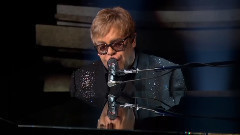 Mona Lisas And Mad Hatters