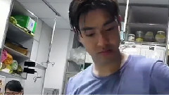 始源(Super Junior) - 始源偶吧化身护汪使者 雨中勇救汪星人