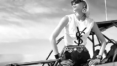 Italian Vogue With Aline