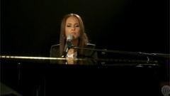 Alicia Keys - Clocks New York