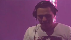 Tiësto - In The Booth