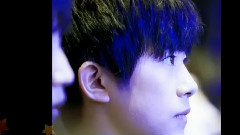 TFBOYS,易烊千玺 - 千千圣诞快乐!