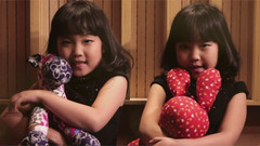 双胞胎小萝莉英文圣诞祝福歌