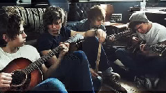 5 Seconds of Summer - Beside You