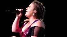 Kelly Clarkson - Heartbeat Song 演唱会现场版 2015