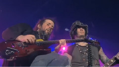 Guns N' Roses - Don't Cry