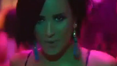 Cool For The Summer 两版MV预告