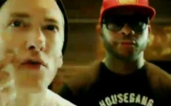 Eminem - Berzerk 片段