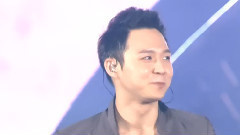 朴有天 - 与她漫步春天