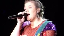 Kelly Clarkson - Blank Space 演唱会现场版 2015