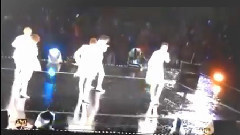 SHINee - Everybody Keep Dance In Raining Tokyo