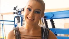 Taylor Swift - < Bad Blood > MV拍摄幕后花絮之Gigi Hadid