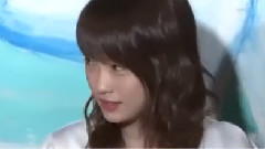 川栄李奈登场毕业后首个活动 想出场<人体蜈蚣>