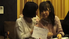 OH MY GIRL - 录音室里偷吃零食的Binnie和Arin