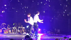 Kai,EXO,吴世勋(EXO) - EXO~94line paly in HK