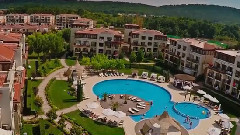 Силно целуни