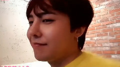 G-Dragon(BigBang) - V live GD萌萌哒 Cut